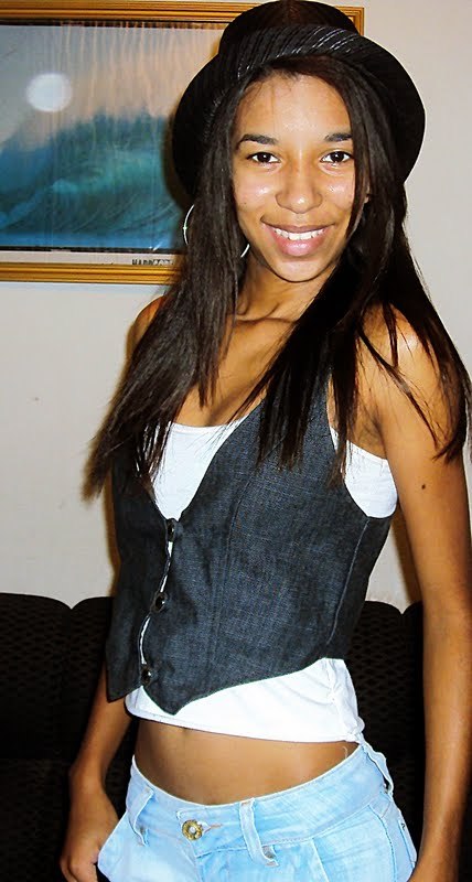 Date this good-looking Brazil girl This from Rio De Janeiro BR3337