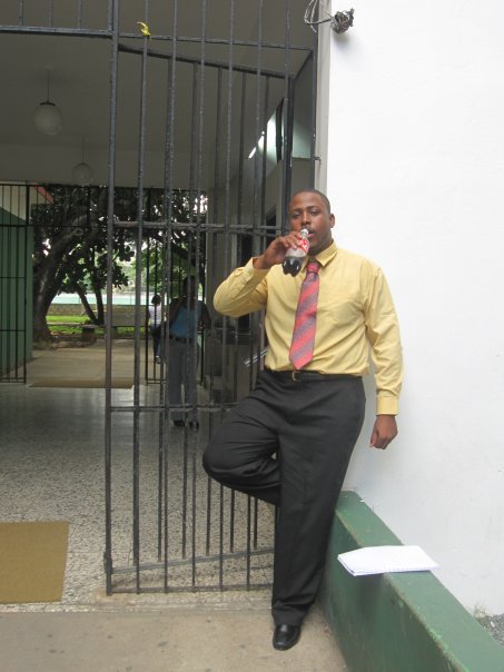 Date this athletic Dominican Republic man Tomas from La Romana DO4914