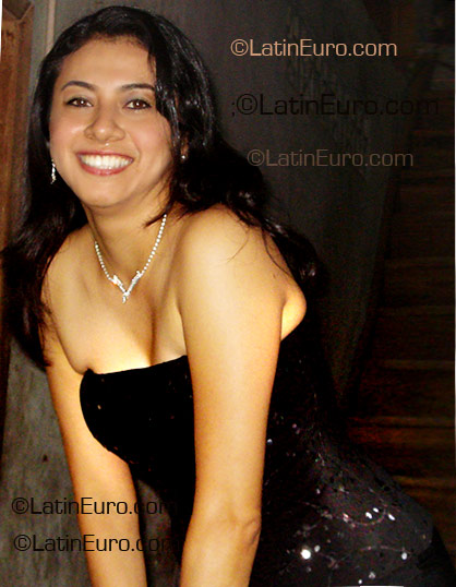 Date this charming Ecuador girl Jasmin from Manabi EC23