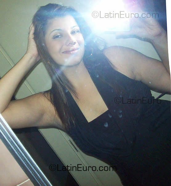 Date this gorgeous Brazil girl Karla from Campinas BR3512
