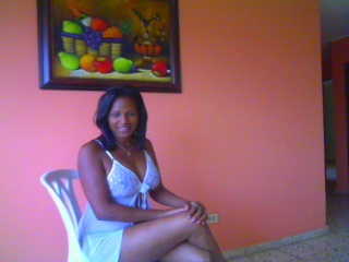 Date this good-looking Dominican Republic girl Dominicana reye from Santo Domingo DO5148