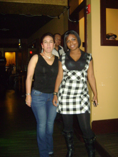 Date this charming United States girl Maria fernanda from Rhode Island US7562