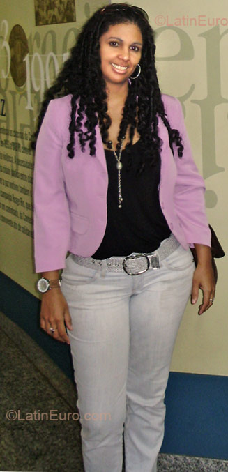 Date this delightful Brazil girl Reestrela from Rio Das Ostras BR3660