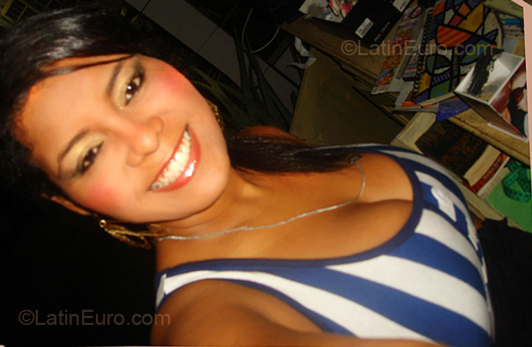 Date this young Brazil girl Karoliny from Rio Branco BR5887