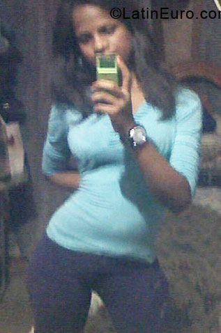 Date this young Dominican Republic girl Sara rosario from Mao.valverde DO5382