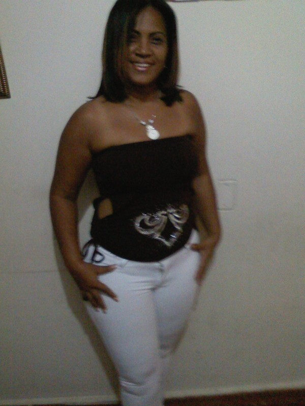 Date this stunning Dominican Republic girl Lourdes from Santiagos DO5428