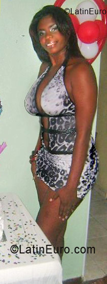 Date this pretty Dominican Republic girl Arelis garcia from Santo Domingo DO7270