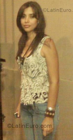 Date this lovely Ecuador girl Mariana De Jesus from Guayaquil EC45