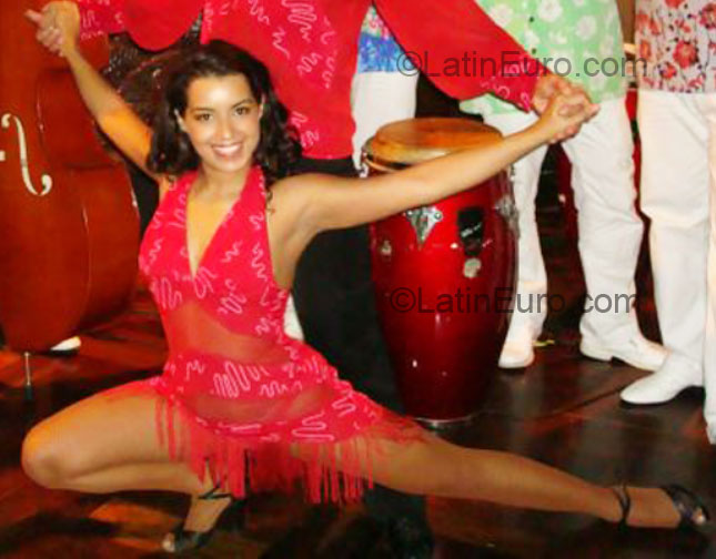 Date this young Brazil girl Maria from Rio De Janeiro BR4017