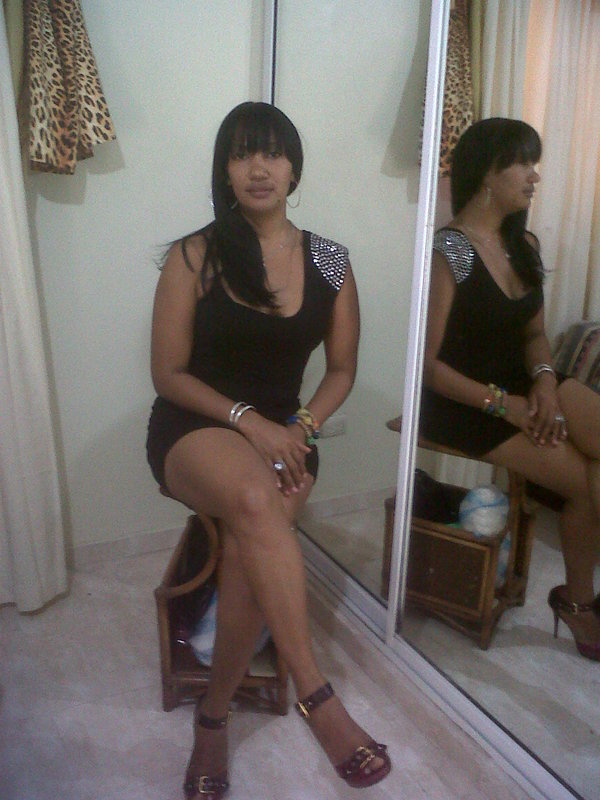 Date this sultry Dominican Republic girl Dismery from Montecristy DO5573