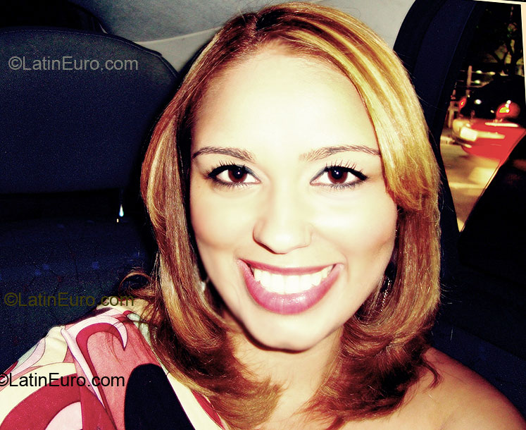 Date this sultry Brazil girl Cristiane from Sao Paulo BR4026