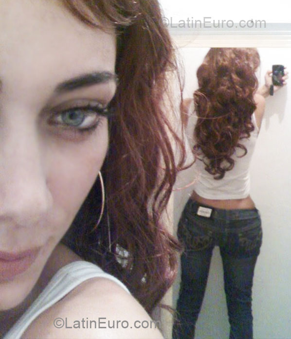 Date this sultry Brazil girl Clara from Cachueiro - marataizes BR4065