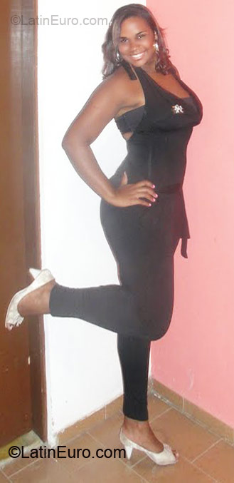 Date this fun Brazil girl Adailma from Santo Antonio De Jesus BR5033