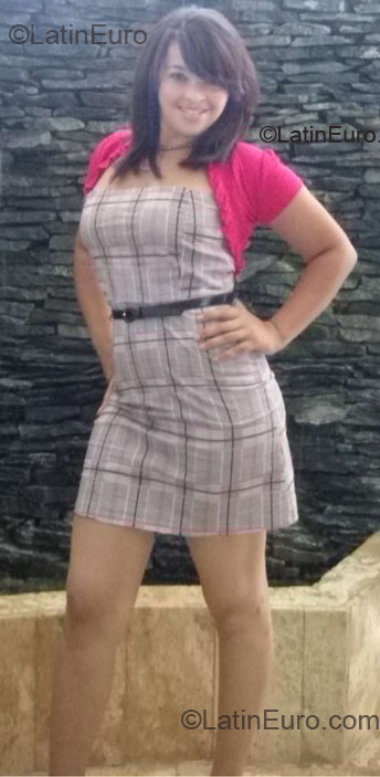 Date this fun Dominican Republic girl Ana from Santo Domingo DO6015