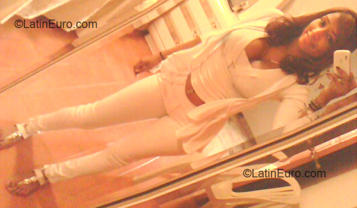 Date this cute Dominican Republic girl Yohanna from Santiago DO6033
