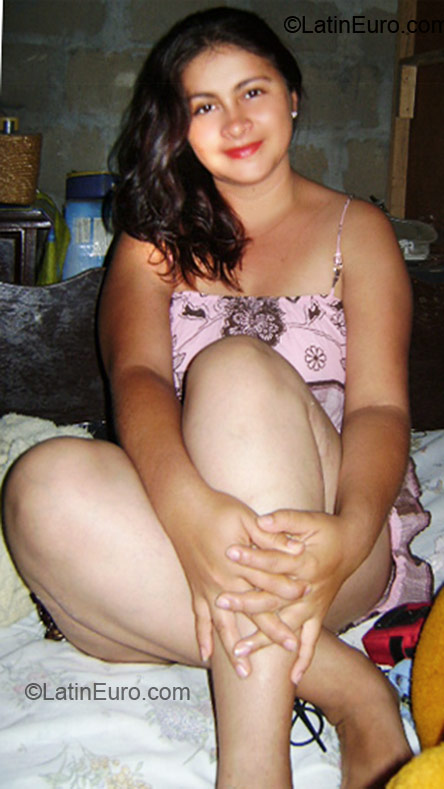 Date this beautiful Peru girl Jahaira from Tarapoto PE410