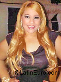 Date this stunning Dominican Republic girl Karen from Santo Domingo DO6332