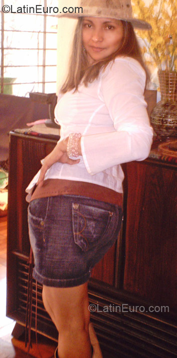 Date this beautiful Brazil girl Zzel from Sao Paulo BR4514