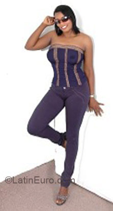 Date this foxy Dominican Republic girl Altagracia from Santo Domingo DO6480