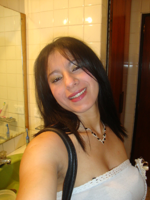 Date this charming Ecuador girl Jenny from Quito EC74