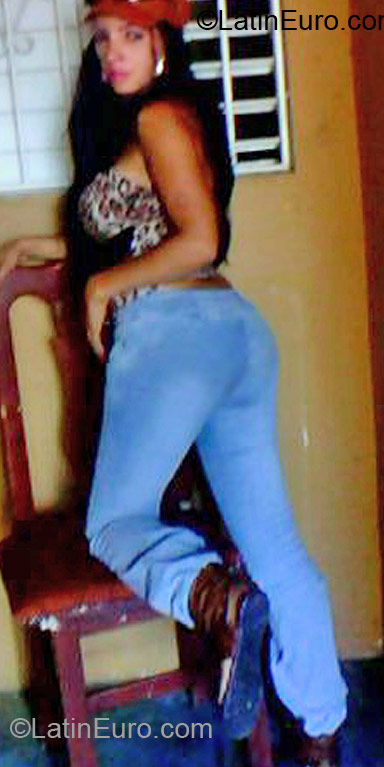 Date this attractive Dominican Republic girl Danyeli from La Romana DO6502
