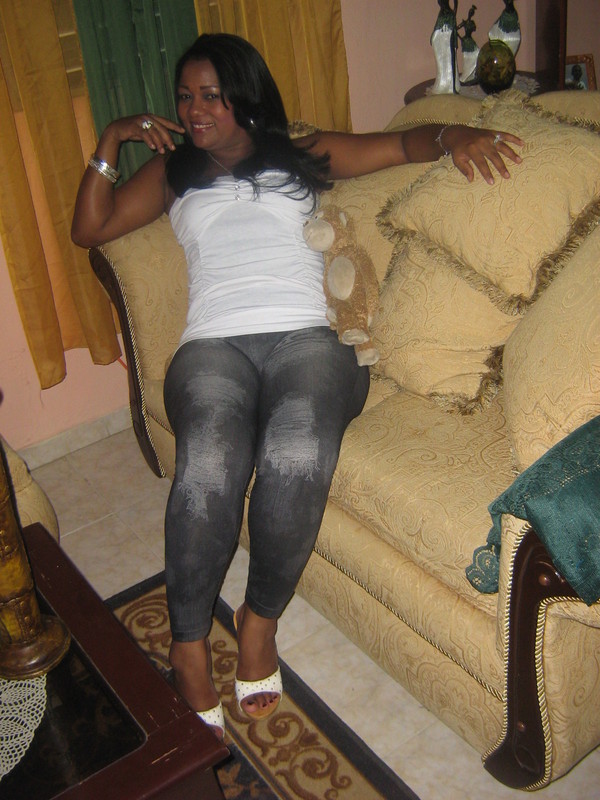 Date this charming Dominican Republic girl Charo gil from Santo Domingo DO6532