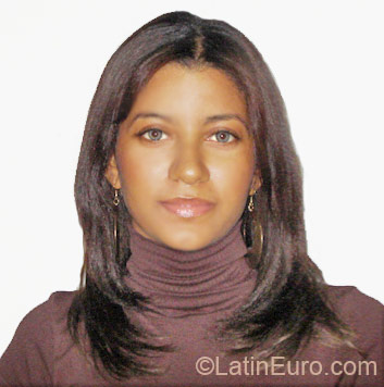 Date this stunning Dominican Republic girl Candy from Santo Domingo DO6704