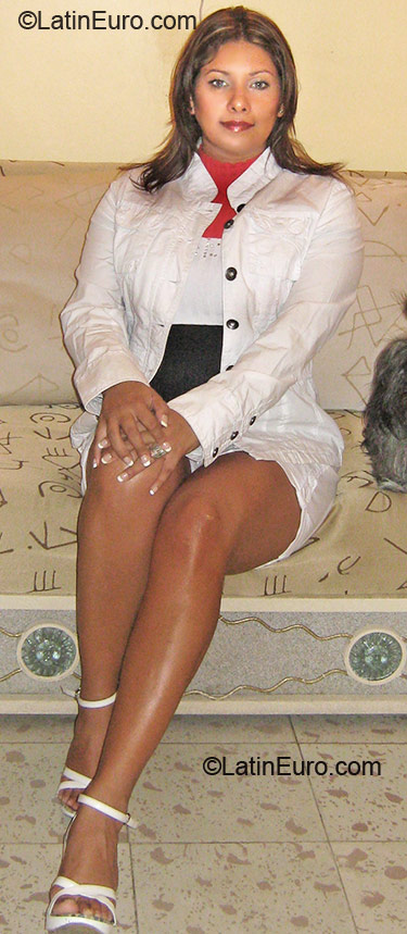 Date this funny Mexico girl Sandy from Celaya MX294