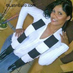 voluptuous Dominican Republic girl Elicia from La Vega DO21663