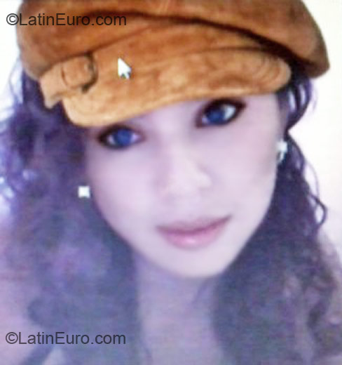 Date this happy Peru girl Diana from Piura PE442