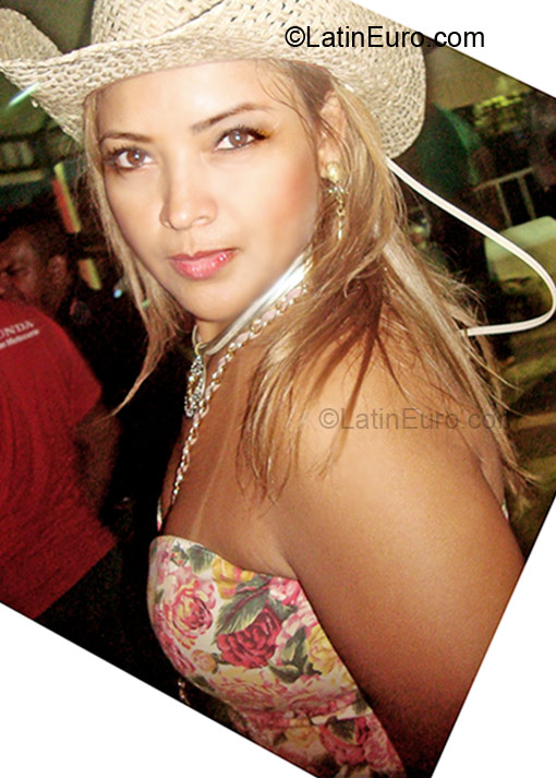 Date this fun Brazil girl Dorinha from Manaus BR4738