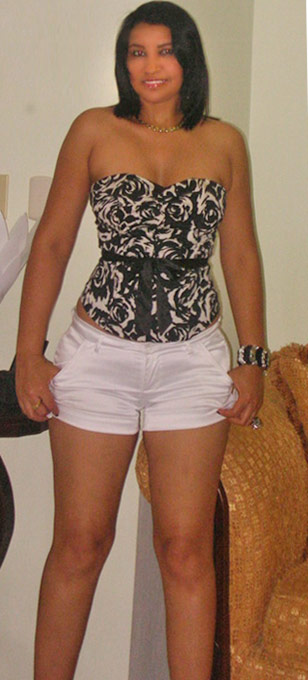 Date this foxy Dominican Republic girl ELSA from Santiago DO6829