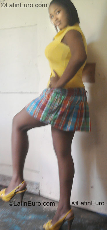 Date this cute Dominican Republic girl Anibelca from Santo Domingo DO6837