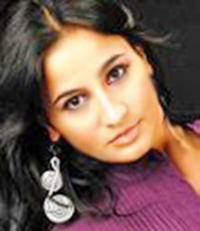 Date this hot Brazil girl Anna from Goiania BR4766