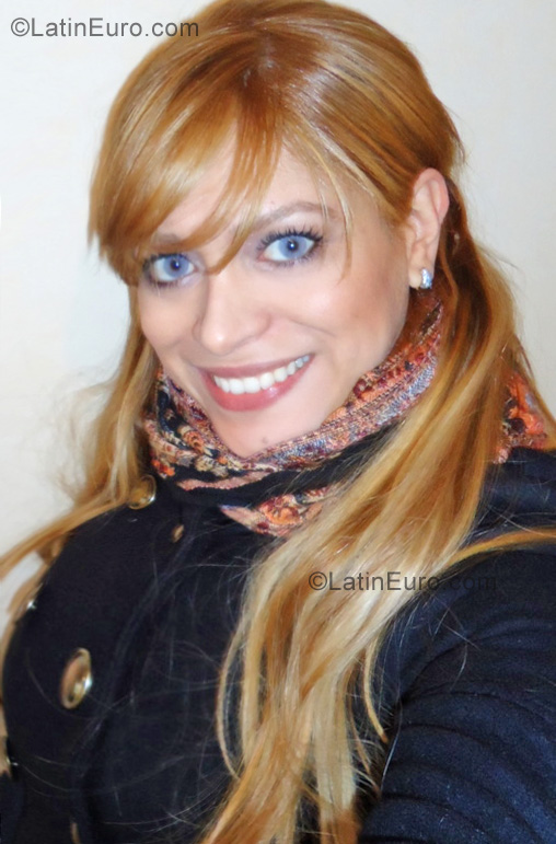 Date this pretty Brazil girl Camila from Belo Horizonte BR4836