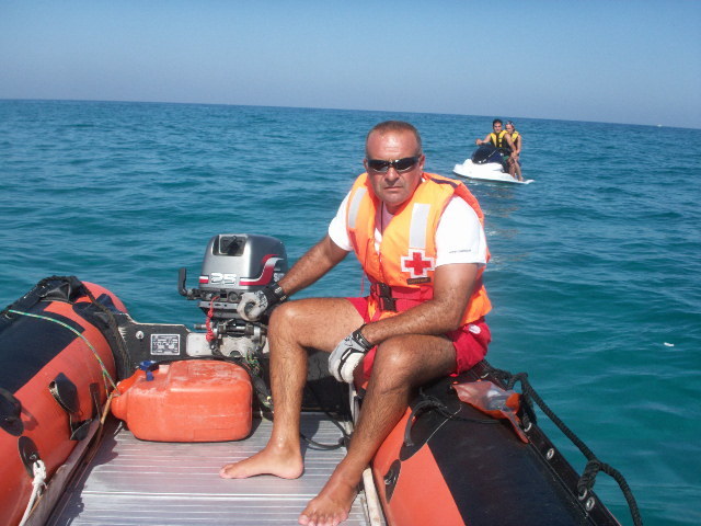 Date this happy Colombia man Pool from Colombia CO6555