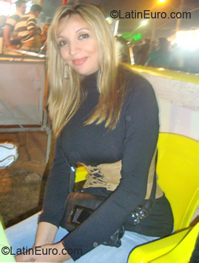 Date this passionate Brazil girl Meiri from Rondonopolis BR4890