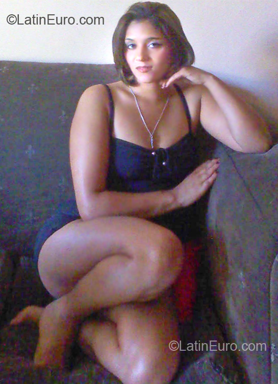 Date this charming Dominican Republic girl Mercedes from Santiago DO7090