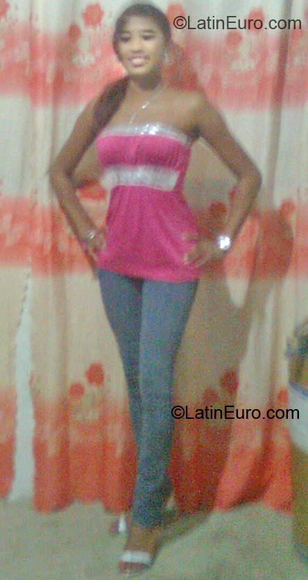 Date this delightful Ecuador girl Evelyn Katherine from Guayaquil EC86