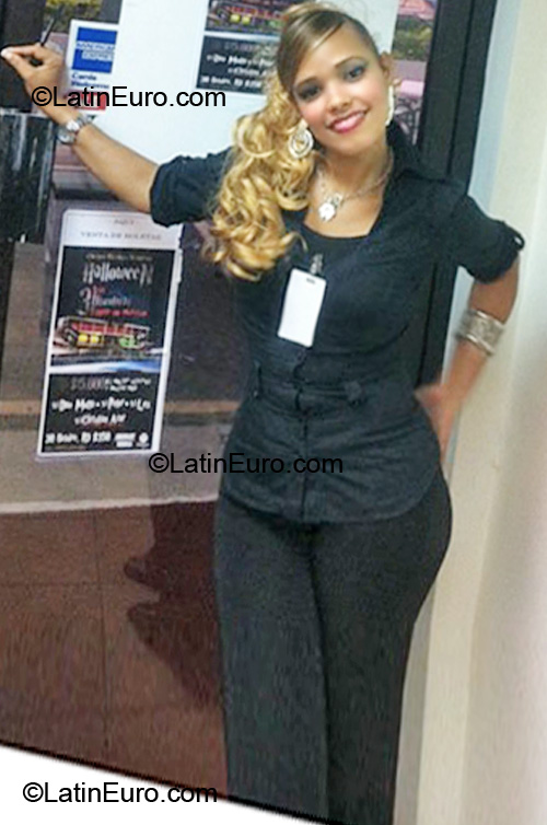 Date this beautiful Dominican Republic girl Carmen from Puerto Plata DO7119