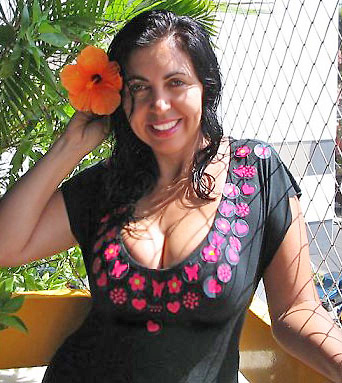 Date this gorgeous Brazil girl Maria from SALVADOR BR5381