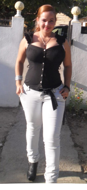 Date this charming Dominican Republic girl Noeli from Santiago DO7156