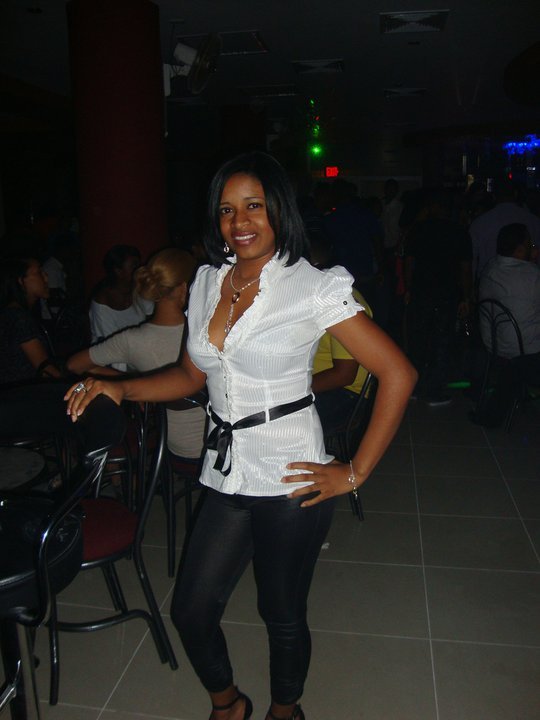 Date this lovely Dominican Republic girl Franchesca from San Juan De La Maguana DO7158