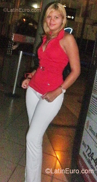 Date this good-looking Dominican Republic girl Minerva aybar from Santiago DO7212