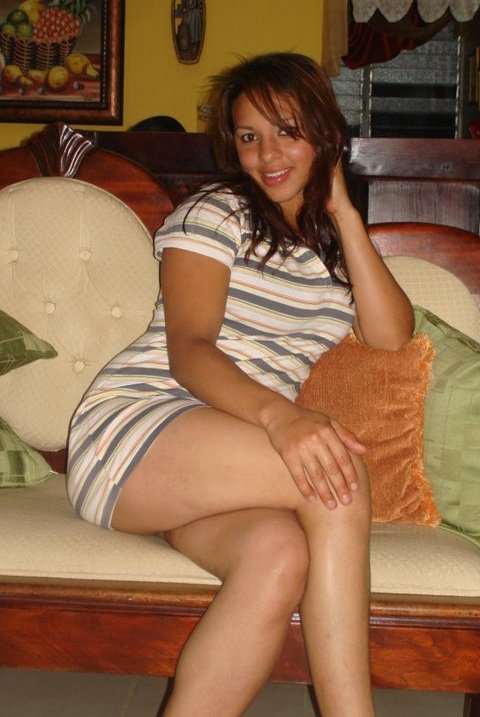 Date this good-looking Dominican Republic girl Yinett from Santiago DO7223