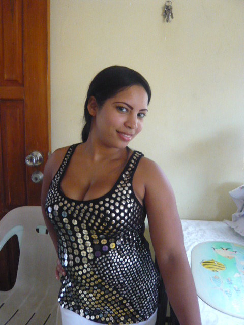 Date this attractive Dominican Republic girl Yaneiry from Puerto Plata DO7224