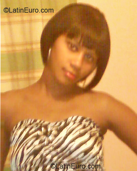 Date this sultry Dominican Republic girl Dani from Santo Domingo DO7236