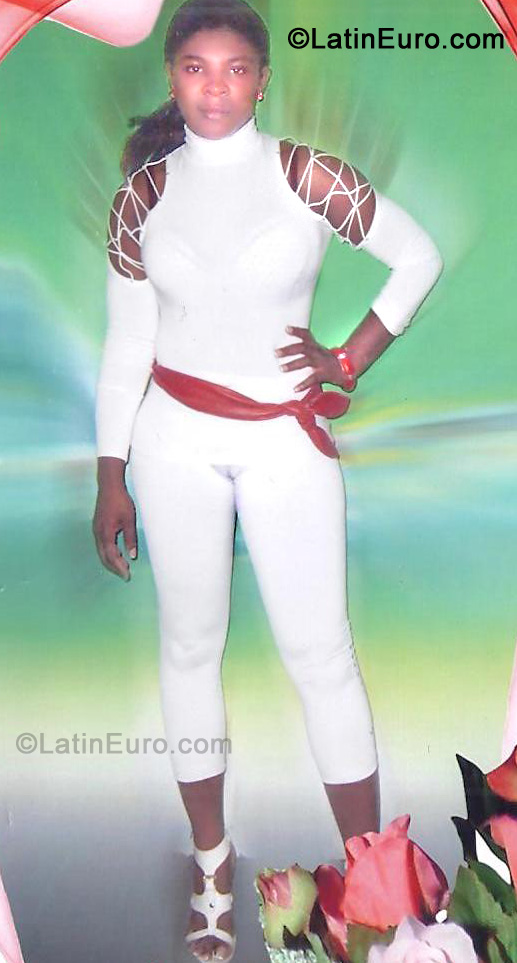 Date this funny Dominican Republic girl Modesta from Santo Domingo DO7266