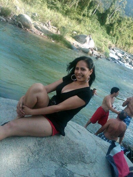 Date this voluptuous Dominican Republic girl Elissabeth from Santiago DO7359