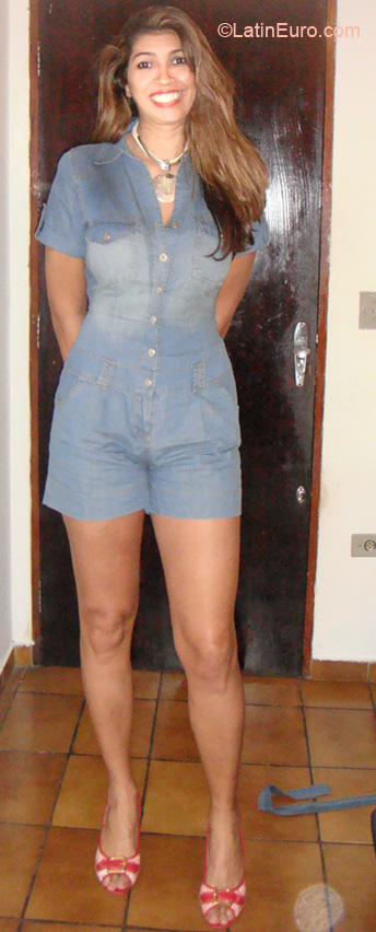 Date this happy Brazil girl Vera from Sao Jose Dos Campos BR5134